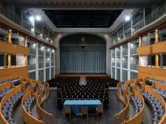 “Uscire per motivi spettacolari”: Bologna porta i detenuti a teatro Teatro