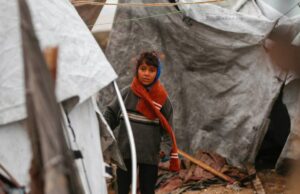 L’inverno di Gaza, tra freddo nelle tende e bombardamenti di Israele Gaza