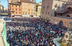 Manifestazioni per Gaza, la repressione arriva anche a Bologna: 100 denunciati Manifestazioni per Gaza