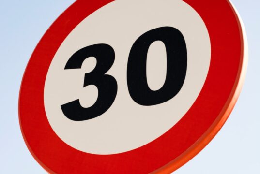 Oggi riparte Bologna Città 30: 22 ordinanze e 100 interventi per la sicurezza stradale Città 30