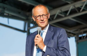 Germania, Merz vuole cancellare il tetto delle 8 ore di lavoro Germania