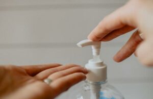 Routine intima: detergenti, tessuti e attenzioni che fanno la differenza