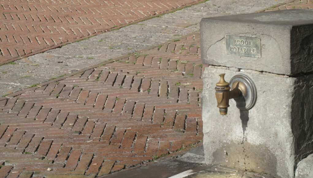 Acqua pubblica