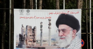 Iran: la guerra illegale di Usa e Israele, la strategia di Teheran e il destino del popolo Iran