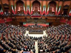 Se difendi la Costituzione vieni sospeso: il caso dei parlamentari e dell’evento neofascista Parlamentari sospesi