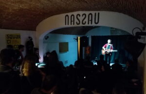 Nassau, dal punk nel ’77 ai balli latini, fino al polo artistico odierno Nassau