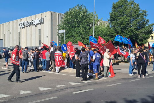 Sciopero alla Bonfiglioli Riduttori: oltre all’automazione, lo stop all’appalto Bonfiglioli Riduttori