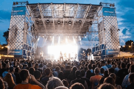 Eventi Riviera Romagnola 2026: concerti e cinema al Beky Bay