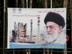 Folle per i funerali di Khamenei, Usa e Israele hanno compattato l’Iran oscurando le proteste Funerali di Khamenei
