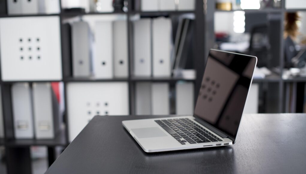 pexels-laptop-1846277_1920