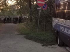 Le ruspe e la polizia a Bosco Ospizio per il cantiere di un supermercato Bosco Ospizio