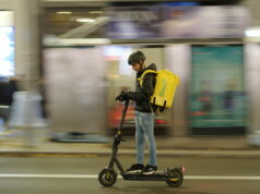 Glovo “graziata” dal gip di Milano per l’assunzione dei riders Glovo